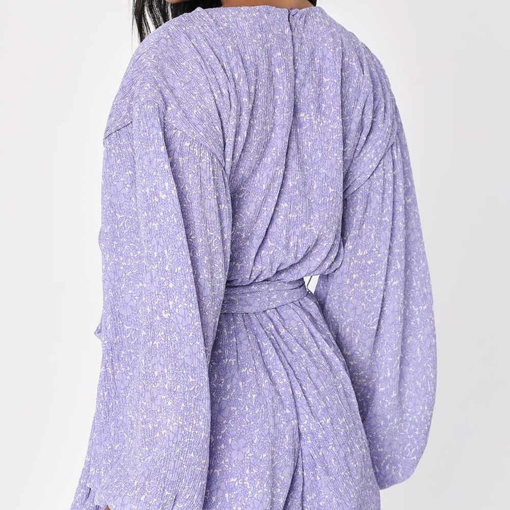 Weekend Charm Lilac Floral Plisse Belted Balloon Sleeve Romper